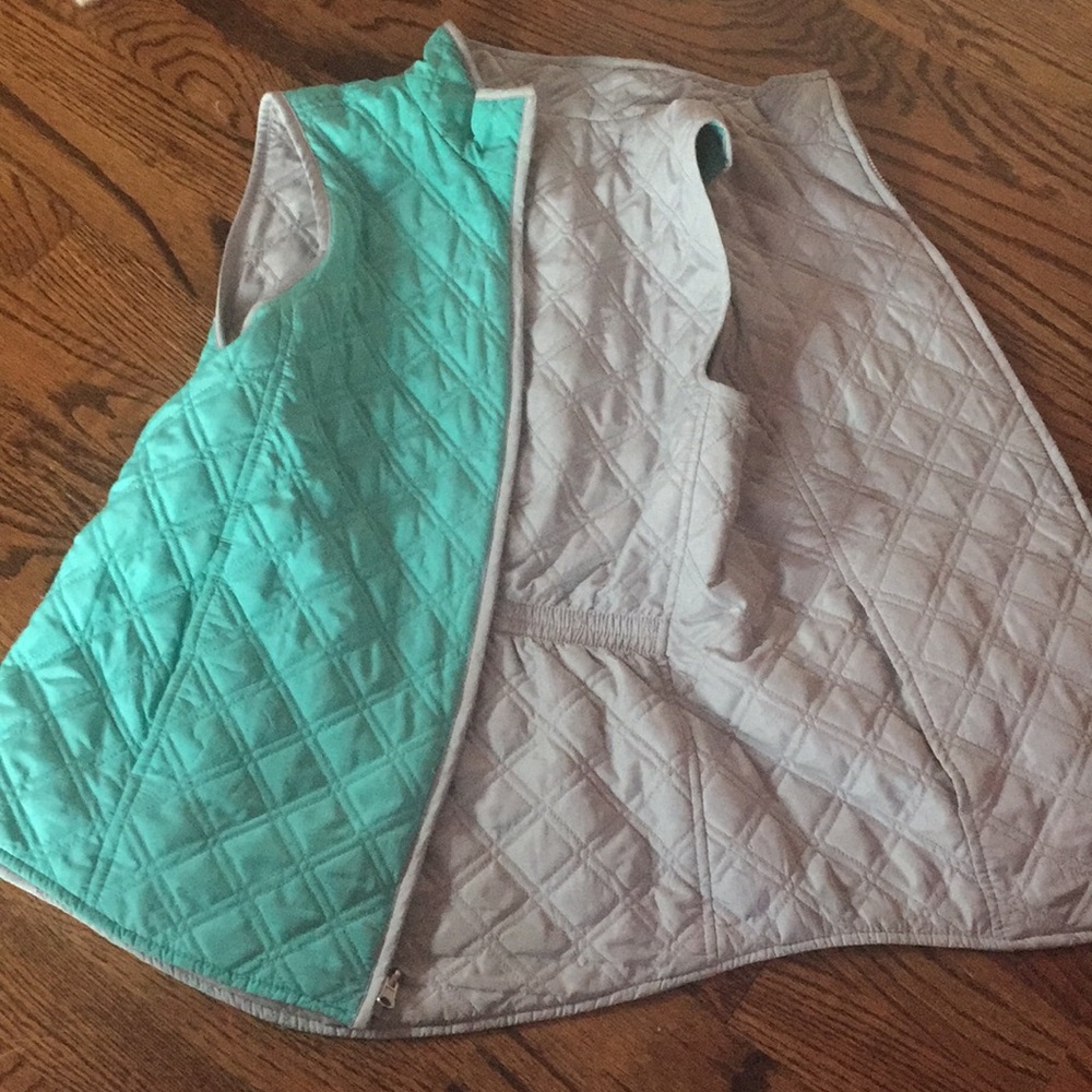 Reversible vest - Picture 5 of 6